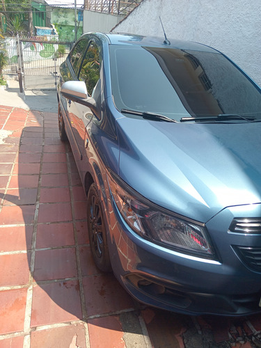 Chevrolet Onix 1.0 Seleção 5p