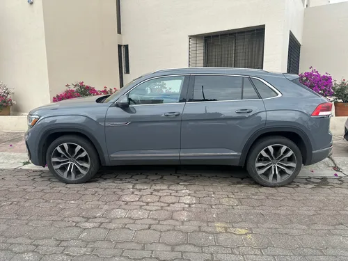 Teramont Cross Sport 2021 Color Gris