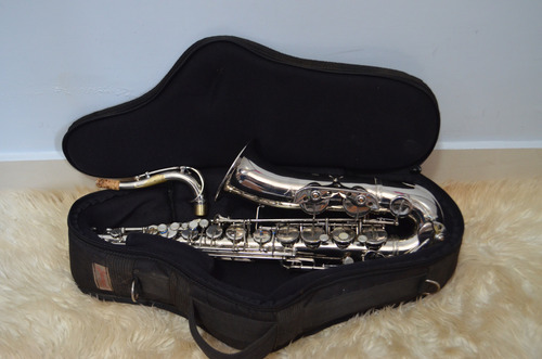 Saxofone Tenor Melody Em Dó - Weril Brasil Prateado (Usado)