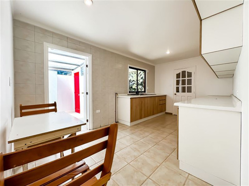 Casa En Venta De 4 Dorm. En Navidad