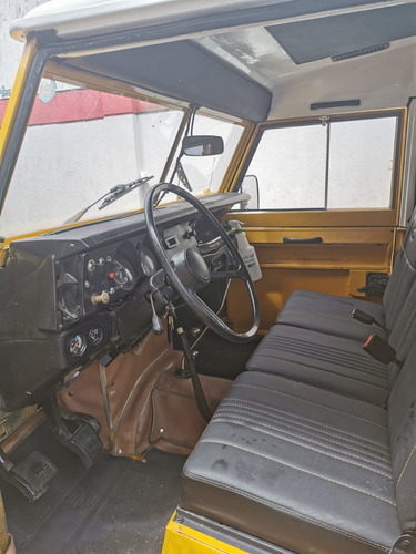 Land Rover Santana Modelo 1977