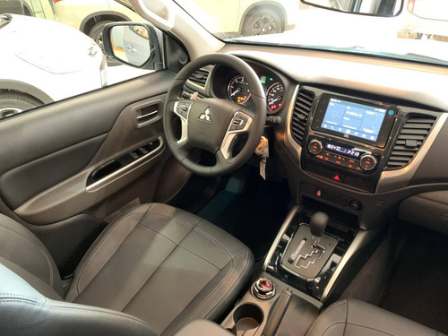 Imagem 13 de 13 de Mitsubishi L200 Triton 2.4 16v Turbo Diesel Outdoor Hpe Cd