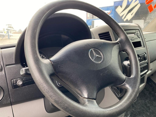 Imagem 9 de 17 de Mb Sprinter 311 Cdi Street, 4x2, 2016. Carroceria 3,10m