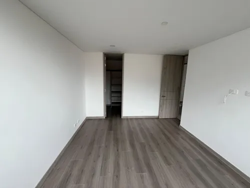 Arriendo Apartamento En Loma De Los Mesa