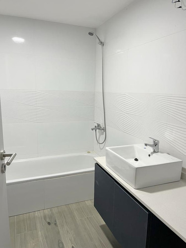 Departamento A Estrenar 2 Amb Con Balcon Terraza Monte Castro