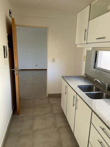 Imagen 10 de 11 de Venta - Departamento 3 Ambientes - Con Cochera - Muy Buen Estado - Villa Urquiza