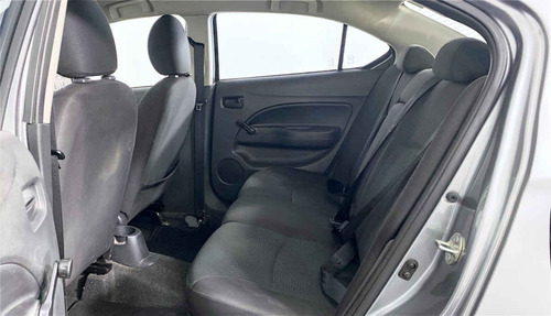 Imagen 10 de 15 de 111781 - Dodge Attitude 2017 Con Garantía