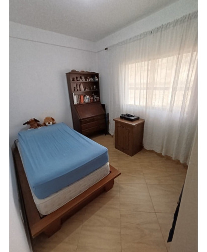 Casa Lagunetica 135.49 Mts 2 6 Hab 4 Baños 5 P/e