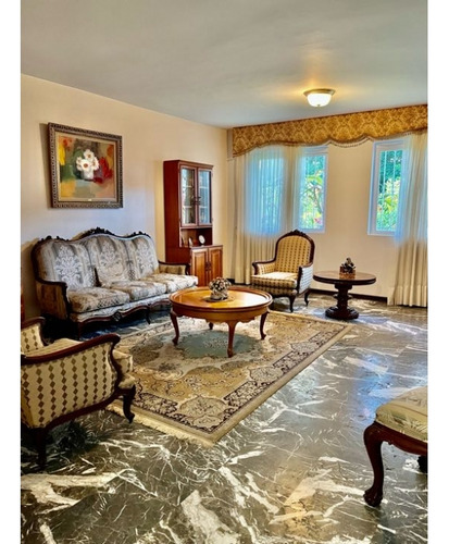 Vendo Casa 430m2 4h+s/4.5b/6p Santa Paula 4462