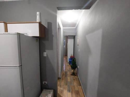 Casa Com 2 Dormitórios Cozinha E Banheiro