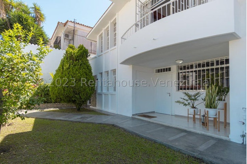 Casa En Venta En El Marques #23-20941 Yosmil Carrero