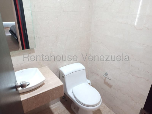 Carla Gonzalez Apartamento En Alquiler En Las Mercedes Mls #25-10155 Tolon Fashion Mall