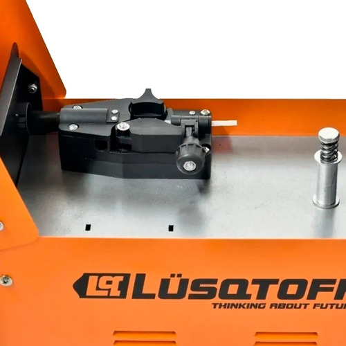 Soldadora Inversor Mig Flux Sin Gas 120a Lusqtoff Color Naranja/Negro Frecuencia 50 Hz