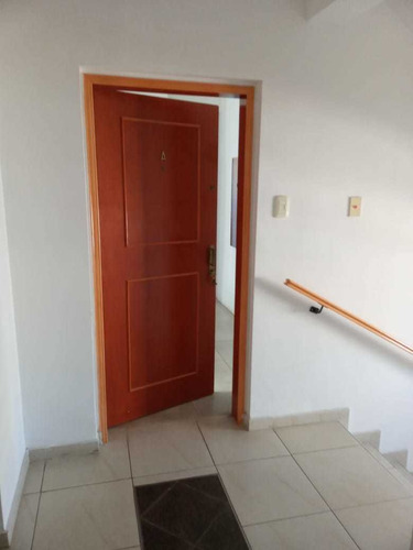 Vendo Departamento En Centro De Santa Fe.-