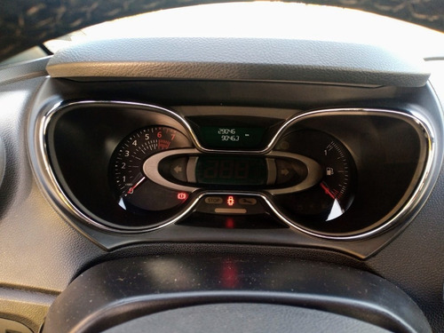 Imagem 9 de 9 de Captur 2.0 16v Hi-flex Bose Automático