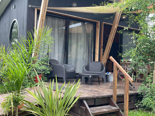 Alquiler Casa Tiny House / Bungalow / Cabaña Punta Colorada, Maldonado Con Piscina Y Tina Nórdica / 36 Mts2 Y 25 Mtrs2 De Deck - Terraza. Jardín Y Parrillero, Equipamiento Y Relax / 250m De La Playa