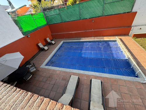 Casa Sola De Dos Niveles En Venta, En Privada Con Vigilancia En Lomas Tetela, Cuernavaca Morelos