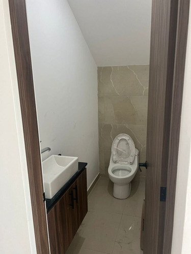 Estrena Casa En Meseta Habitat Residencial, 3 Recamaras, 3.5 Baños, Preciosa !!