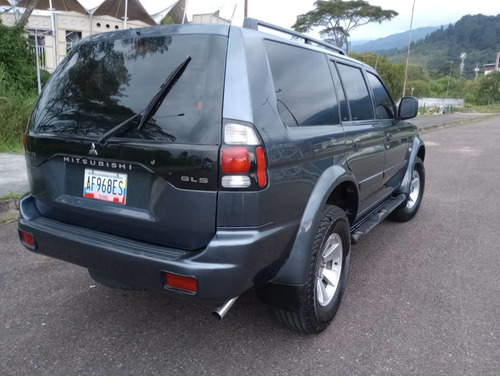 Imagen 4 de 14 de Mitsubishi Montero Sport Gls