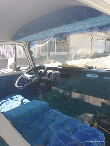 Imagem 3 de 5 de Volksvagem Kombi