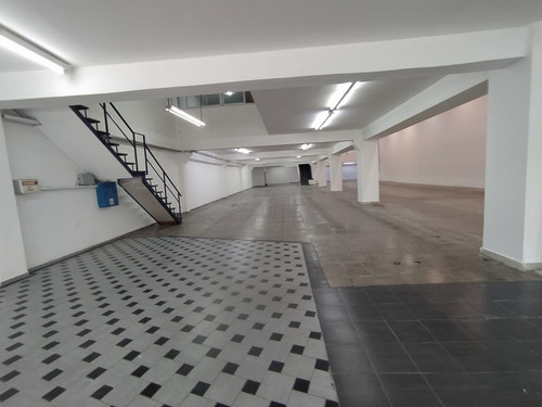 Local Comercial En Venta En Zona Centro - Lima Y Alvear