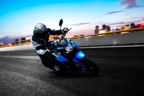 Imagen 8 de 25 de Suzuki Gsx S 750 Nacked No Z650 Mt El Mejor Tipo De Cambio