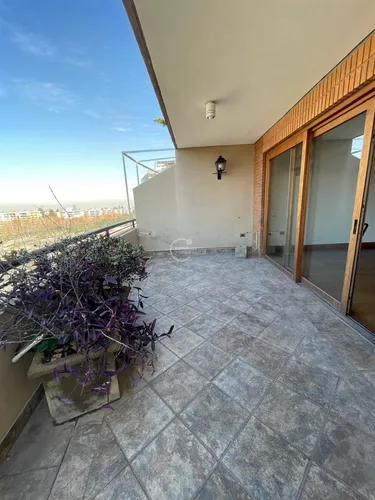 Amplio Depto Dúplex Penthouse Santa Maria Manquehue Vitacura