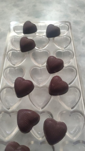 Molde Para Chocolate  Corazón Rayado