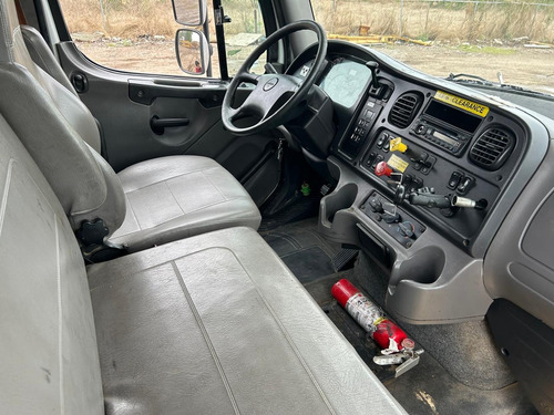 Camión Freightliner 114sd Con Grúa Hiab 322e-4 Hipro