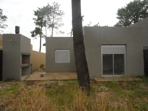 Inmejorable Opcion En Su Valor ! 3 Dorm, 2 Baños, Buen Fondo