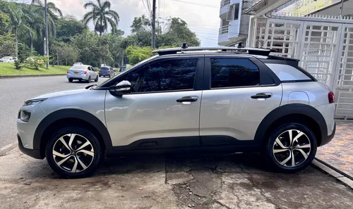 Citroën C4 Cactus 1.6 Shine Turbo Aut