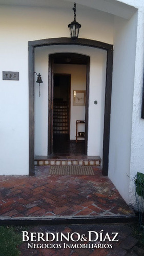 Hermosa Casa En Venta En El Corazón De La Península- Ref: 269