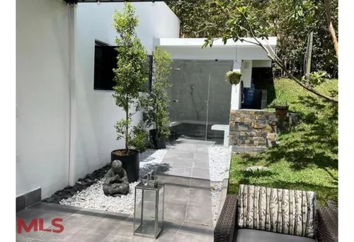 Encantadora Casa A 10 Min De Guatape(mls#239128)
