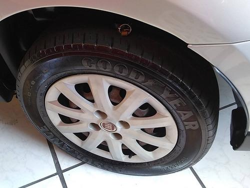 Fiat Siena 1.4 Mpi Attractive 8v Flex 4p Manual