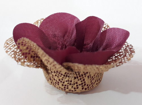 Imagem 2 de 9 de 100 Forminha P Doces Modelo Flor Dupla Tela Escócia E Tecido