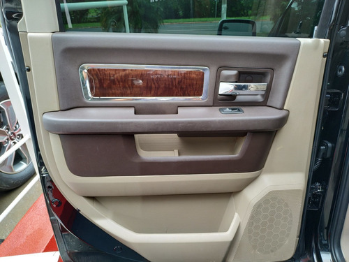 Dodge Ram 6.7 2500 Laramie 4x4 Cd I6 Turbo Diesel 4p