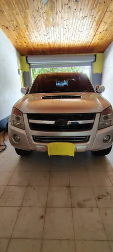 Chevrolet Dmax Mod 2011 Color Plata