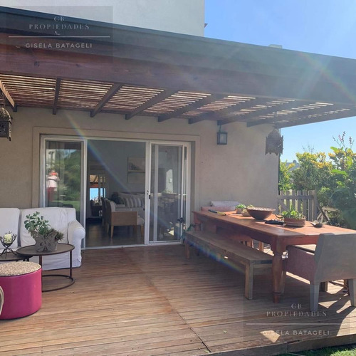 Casa, Alquiler, 3 Dormitorios, San Alfonso, Pilar Del Este.