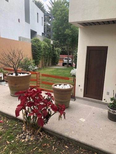 Casa En Venta, Un Nivel Ubicada En Club De Ev14842