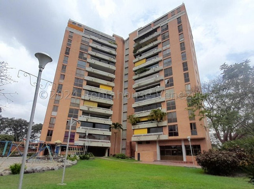 %$& Kn Apartamento En Venta Con Grandes Espacios Ideal Para Toda La Familia Con Una Excelente Ubicación Al Este De La Ciudad Barquisimeto Kenlimar Nieto 24-18086 %$&