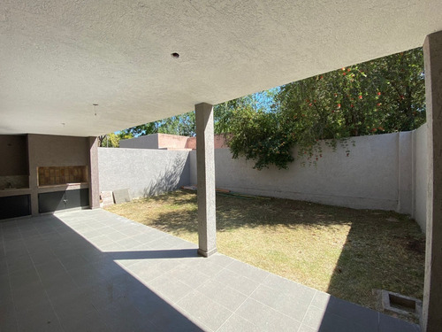Imagen 12 de 16 de Duplex 3 Dorm 3 Baños A Estrenar - A Mts De Av. Recta Martinolli - Arguello