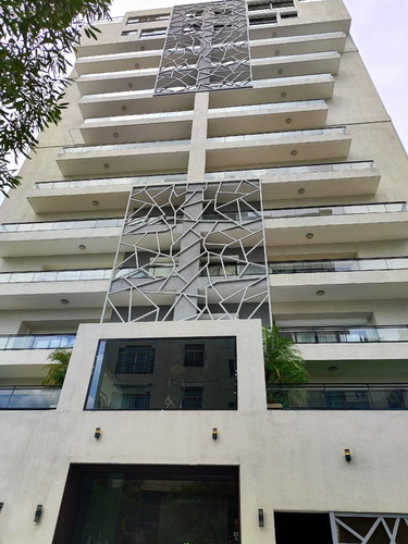A6 .- Piantini .- 200 Metros .- 3 Dormitorios .- Con O Sin Línea Blanca *solicite El Video Del Apartamento *