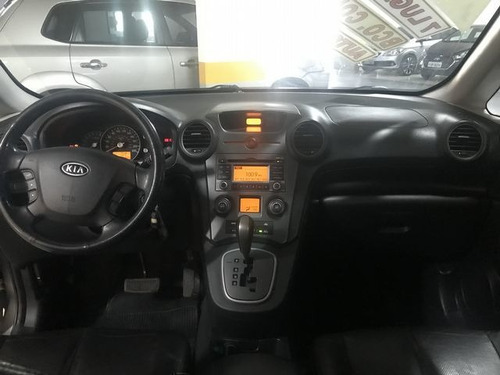 Imagem 8 de 8 de Kia Carens 2.0 Ex 16v 2011