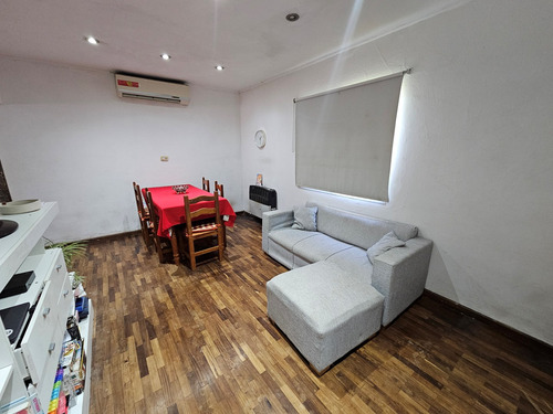 Casa Cuatro Ambientes En Venta En Martin Coronado