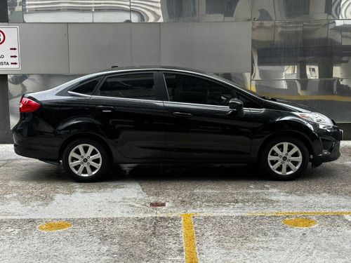 Ford Fiesta Sedan Fiesta Sedan 1.6 MPI SEDAN 8V FLEX 4P MANUAL