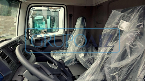 Imagem 14 de 14 de Caminhão Vw 30.330 Baú Bitruck 8x2 - 30330 Bi-truck 0km Novo