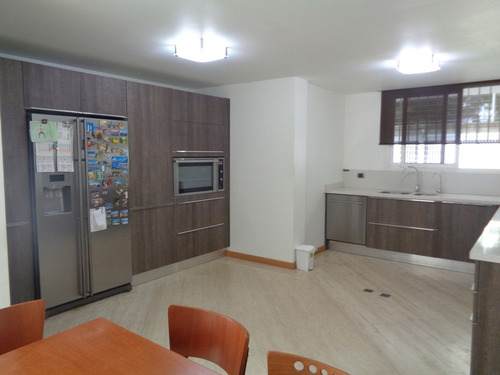 Imagen 3 de 14 de Casa En Venta En Urb. Sebucán