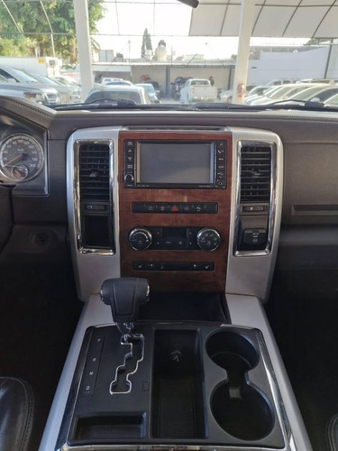 Dodge Ram 2500 5.7 Pickup Crew Cab Laramie 4x2 Mt