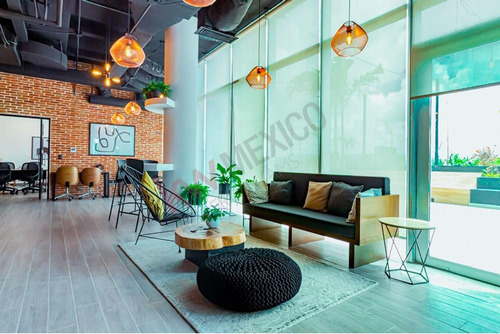 Oficna En Venta En Humana Workcenter, Playa Del Carmen.