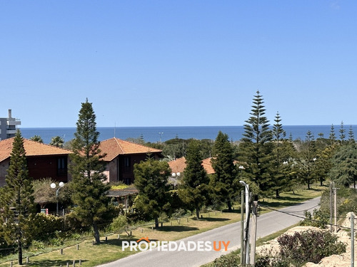 Apartamento En Venta De 1 Dormitorio En Playa Brava Punta Del Este